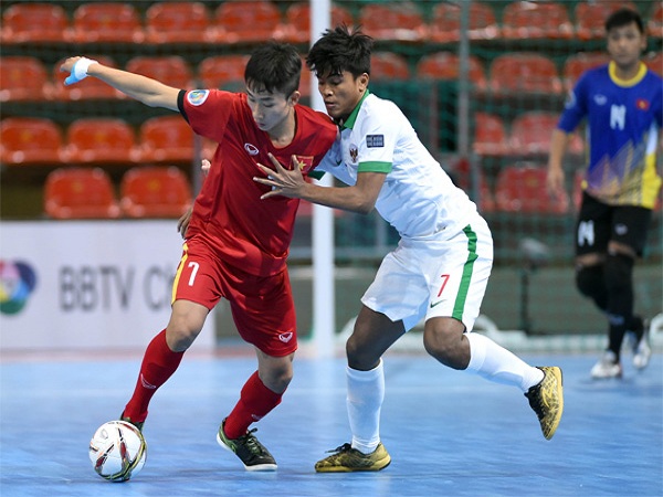 Hạ Tajikistan, U20 Futsal Việt Nam lần đầu vào tứ kết châu Á