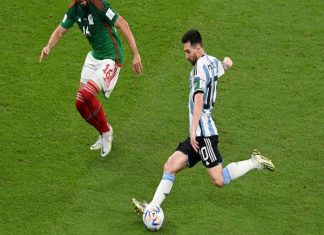 Giải đáp chi tiết: Messi đá chủ yếu bằng chân thuận nào?