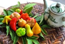 Bánh đậu xanh trái cây không chỉ là món bánh mà còn là tác phẩm nghệ thuật ẩm thực