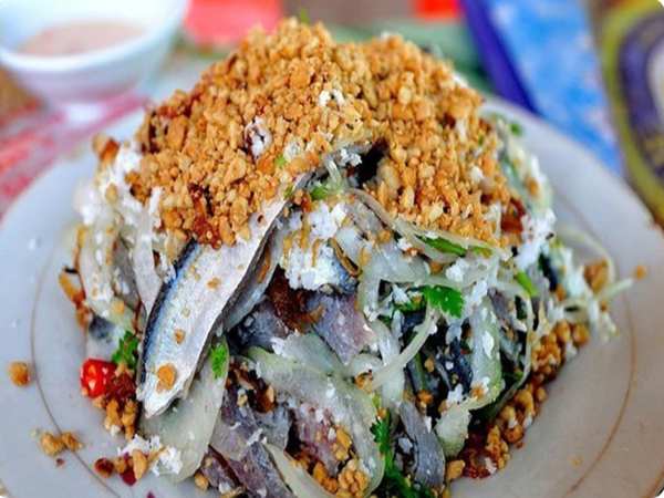 Lưu ý khi ăn gỏi cá trích để đảm bảo an toàn