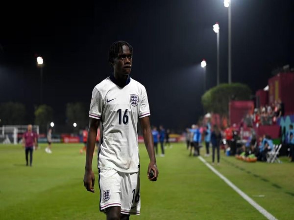 Từ “Saka mới” đến thử thách khắc nghiệt đầu tiên